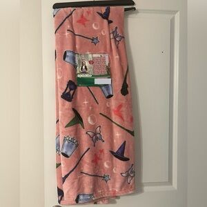 Wizard of Oz pink plush blanket
